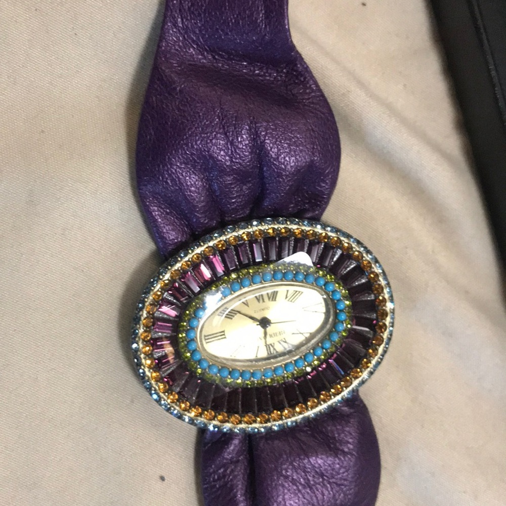 watch - Picture 4 of 5